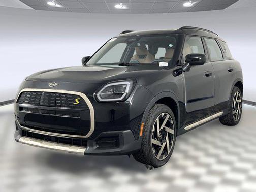 2025 MINI Countryman Base