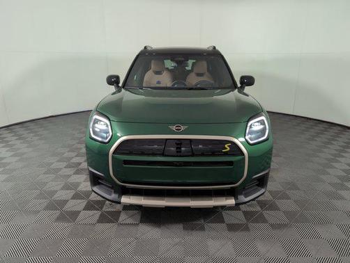 2025 MINI Countryman Base