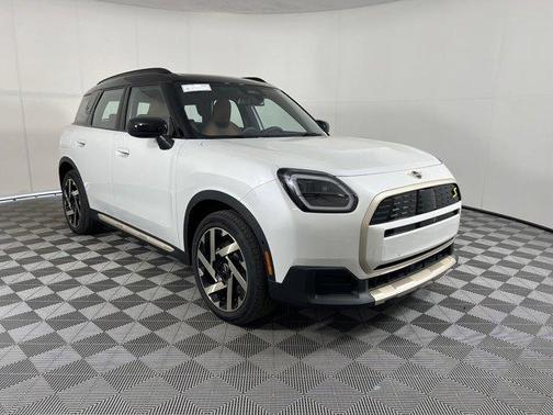 2025 MINI Countryman Base