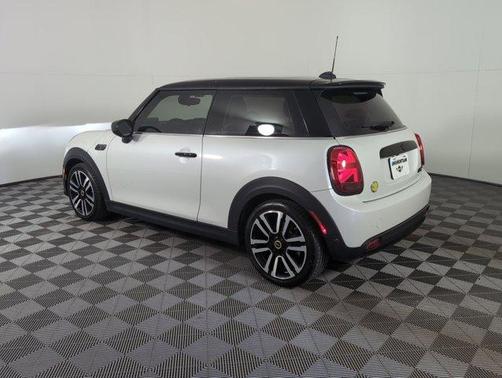 2024 MINI SE Hardtop Cooper
