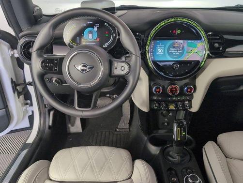 2024 MINI SE Hardtop Cooper