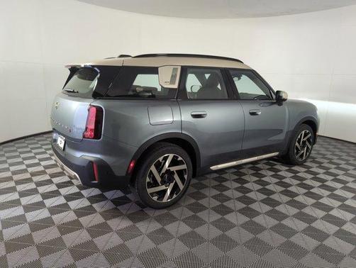 2025 MINI Countryman S