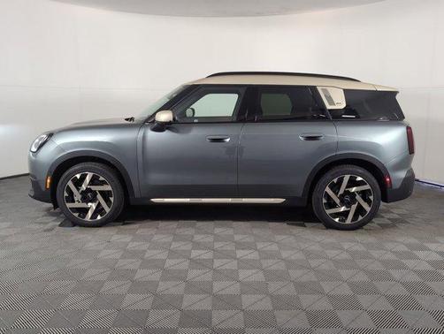 2025 MINI Countryman Base