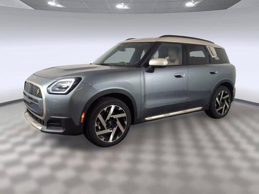 2025 MINI Countryman Base