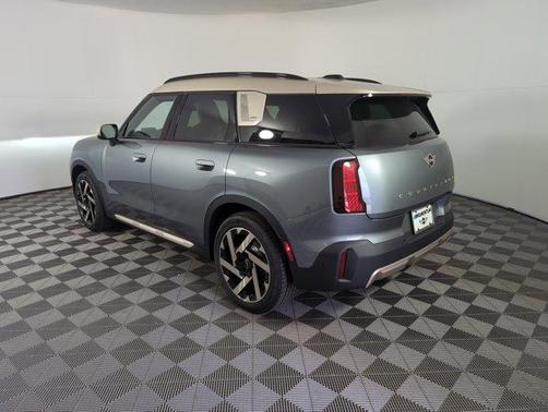 2025 MINI Countryman Base