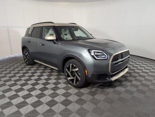 2025 MINI Countryman Base