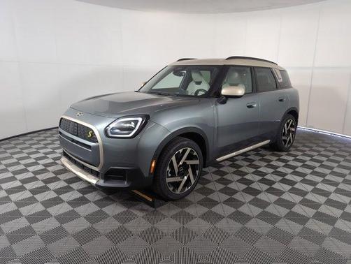 2025 MINI Countryman Base