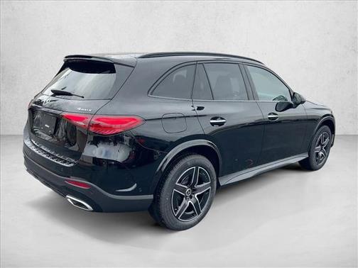 2026 Mercedes-Benz GLC 300 4MATIC