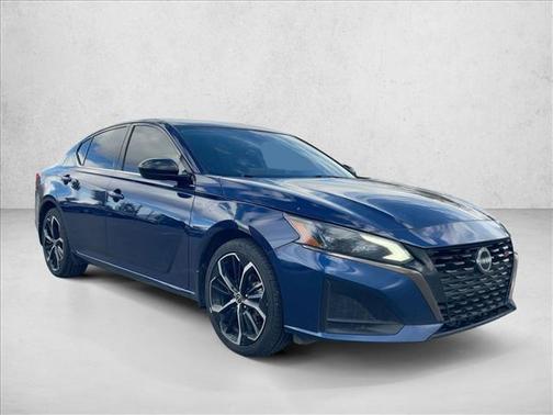 2023 Nissan Altima SR Intelligent AWD