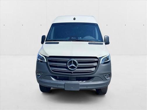 2025 Mercedes-Benz Sprinter 2500 Standard Roof