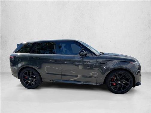 2024 Land Rover Range Rover Sport SE