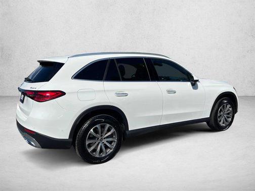 Polar White 2026 Mercedes-Benz GLC 300 4MATIC