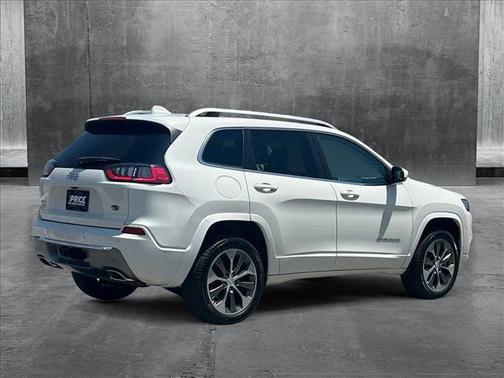 2019 Jeep Cherokee Overland