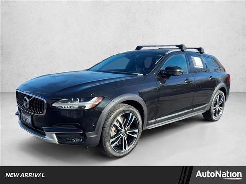 2018 Volvo V90 Cross Country T5