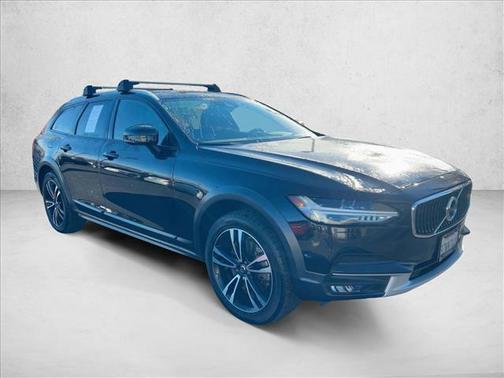 2018 Volvo V90 Cross Country T5