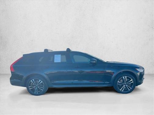 2018 Volvo V90 Cross Country T5