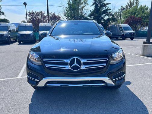 2017 Mercedes-Benz GLC 300 4MATIC