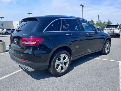 2017 Mercedes-Benz GLC 300 4MATIC
