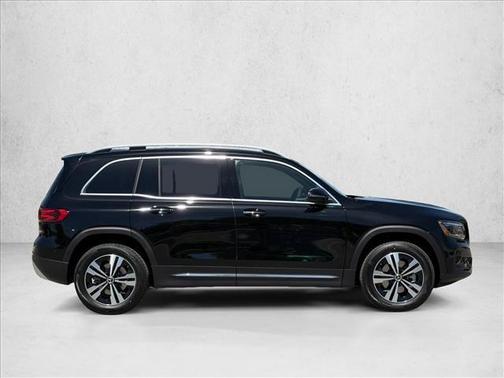 2025 Mercedes-Benz GLB 250 4MATIC