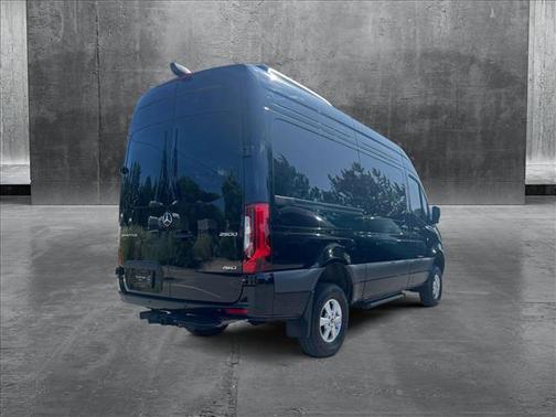 2024 Mercedes-Benz Sprinter 2500 Standard Roof