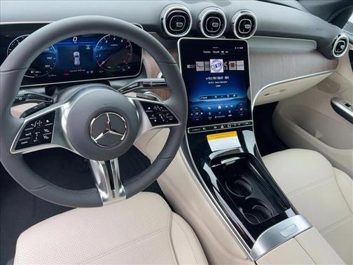 2026 Mercedes-Benz GLC 300 4MATIC