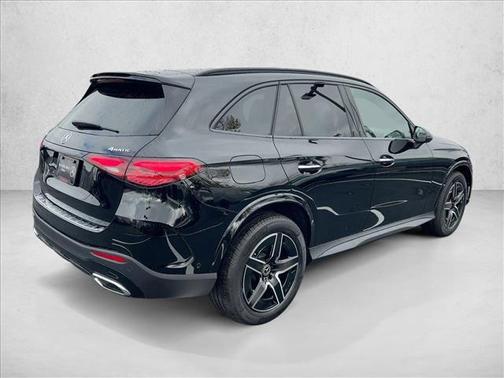 2026 Mercedes-Benz GLC 300 4MATIC