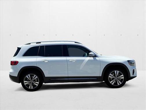 2025 Mercedes-Benz GLB 250 4MATIC