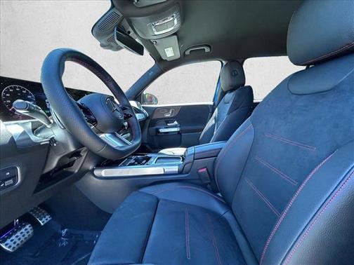 2025 Mercedes-Benz GLB 250 4MATIC