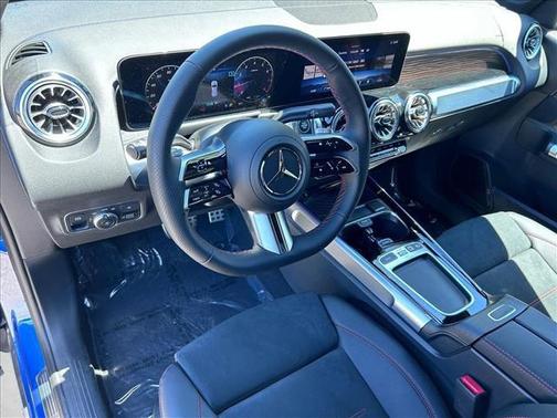 2025 Mercedes-Benz GLB 250 4MATIC
