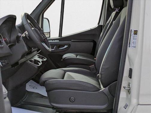 2024 Mercedes-Benz Sprinter 2500 Standard Roof