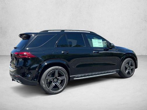 Black 2026 Mercedes-Benz GLE 450 4MATIC