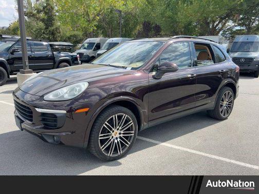2017 Porsche Cayenne Platinum Edition