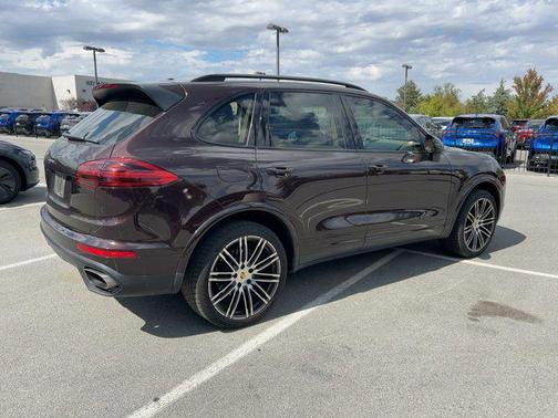 2017 Porsche Cayenne Platinum Edition