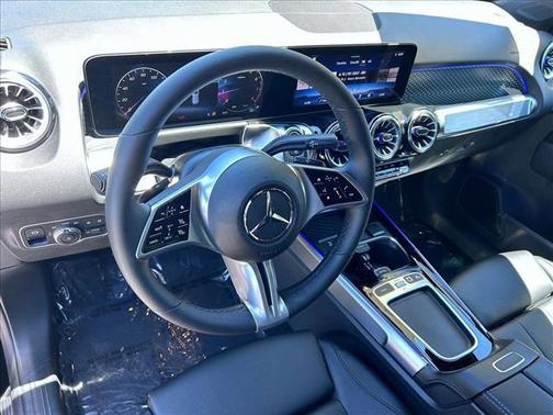 2025 Mercedes-Benz GLB 250 4MATIC