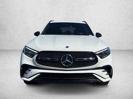 Polar White 2026 Mercedes-Benz GLC 300 4MATIC