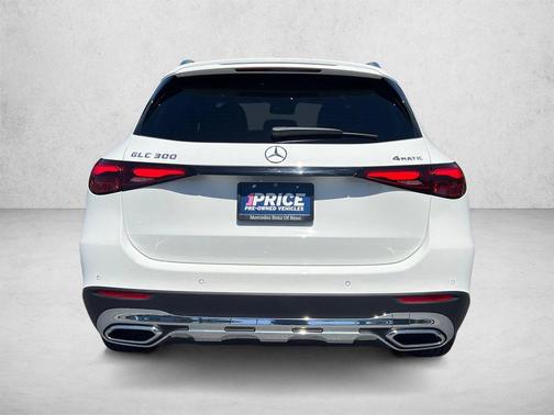 Polar White 2026 Mercedes-Benz GLC 300 4MATIC