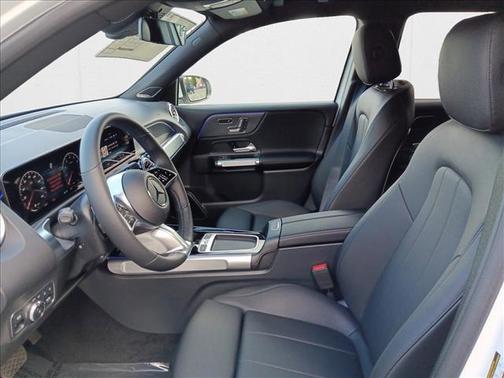 2025 Mercedes-Benz GLB 250 4MATIC