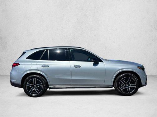 Cirrus Silver Metallic 2026 Mercedes-Benz GLC 300 4MATIC
