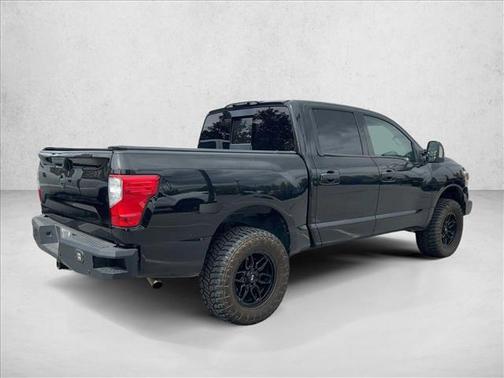 2018 Nissan Titan SV