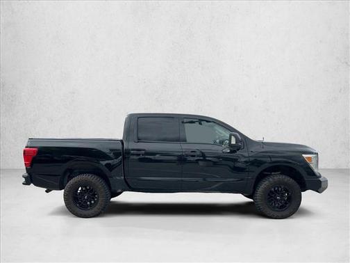 2018 Nissan Titan SV