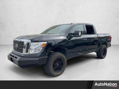 2018 Nissan Titan SV