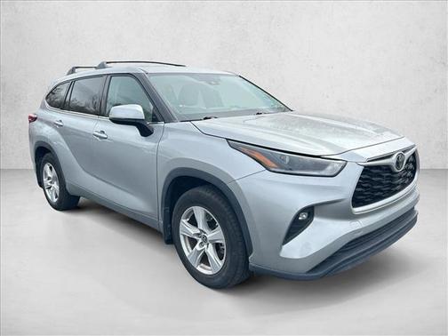 Celestial Silver Metallic 2021 Toyota Highlander LE