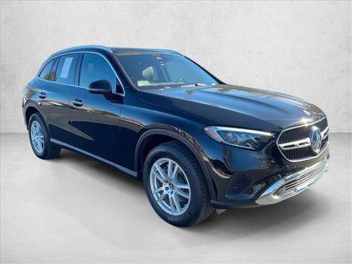 2025 Mercedes-Benz GLC 300 4MATIC