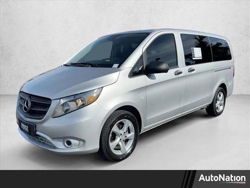 2016 Mercedes-Benz Metris Base