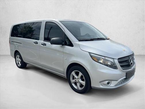 2016 Mercedes-Benz Metris Base