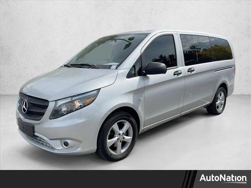2016 Mercedes-Benz Metris Base