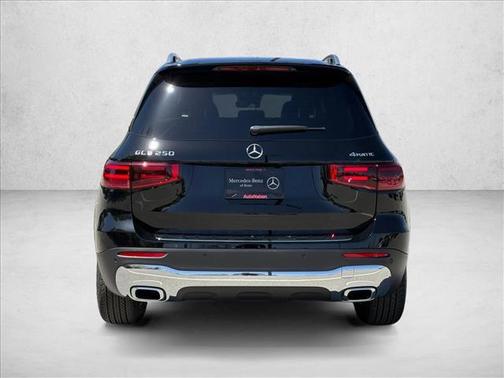 2025 Mercedes-Benz GLB 250 4MATIC
