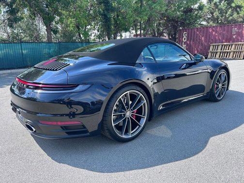 2021 Porsche 911 Carrera 4S Cabriolet