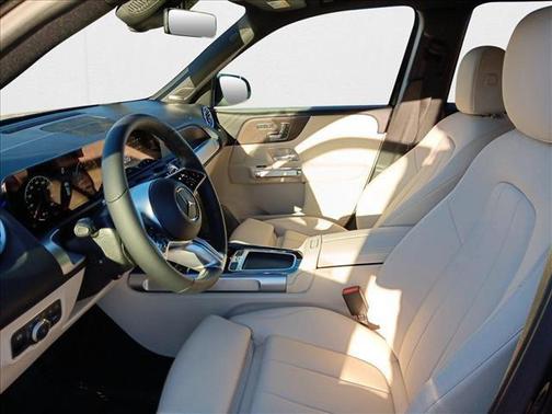 2025 Mercedes-Benz GLB 250 4MATIC