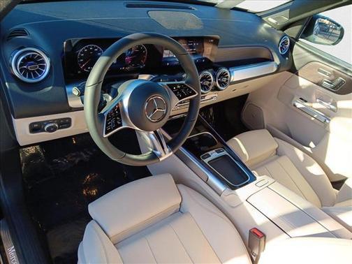 2025 Mercedes-Benz GLB 250 4MATIC